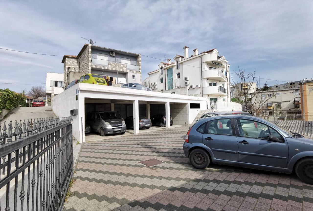 Apartments Nova Split Exterior photo